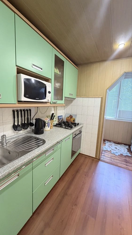 Продам 2-комнатную киевку Крепость