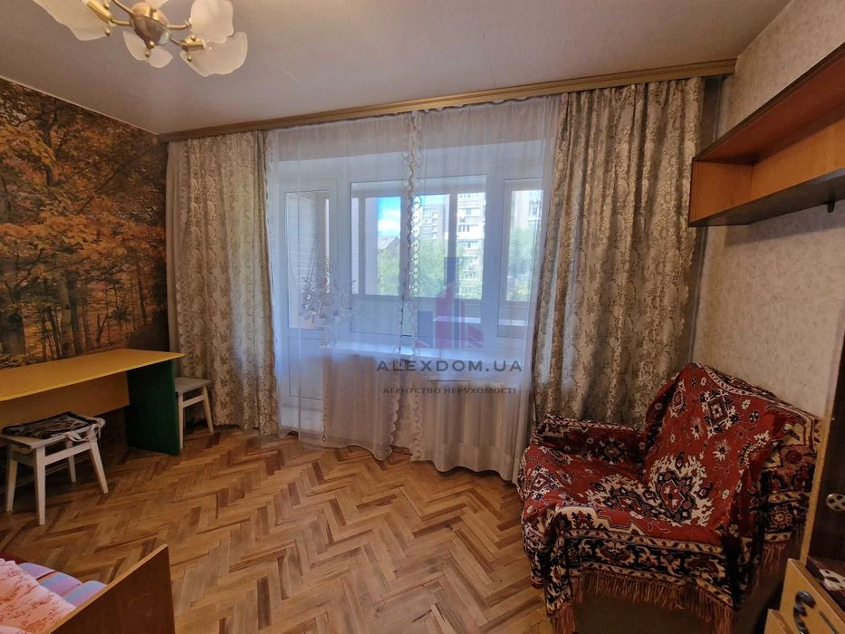 Продається 2к квартира, вул.Антоновича, буд.102, метро Палац