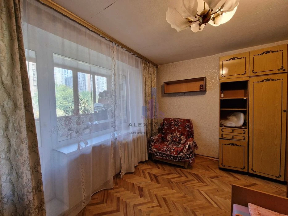 Продається 2к квартира, вул.Антоновича, буд.102, метро Палац