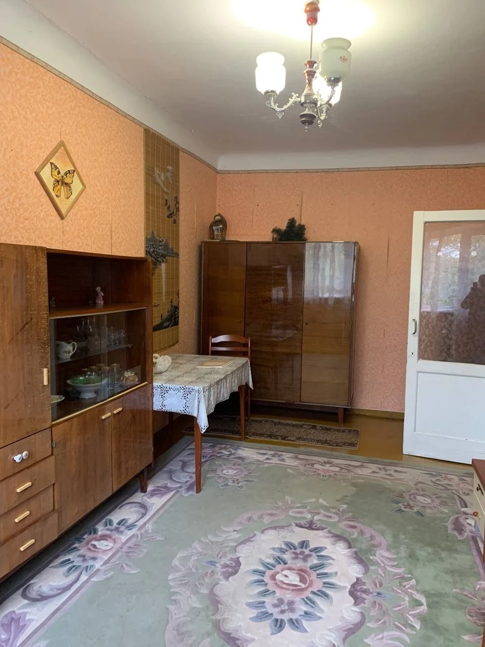 Продаётся 1 ком. 2 этаж ул.Придунайская