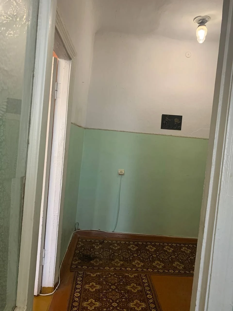 Продаётся 1 ком. 2 этаж ул.Придунайская