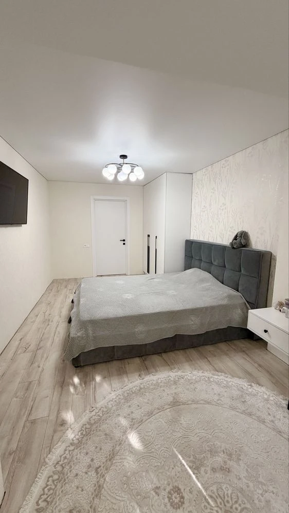Продам 3-комнатную квартиру с дизайнерским ремонтом