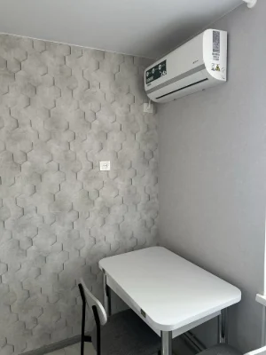 Продам 2 комнатную квартиру центр