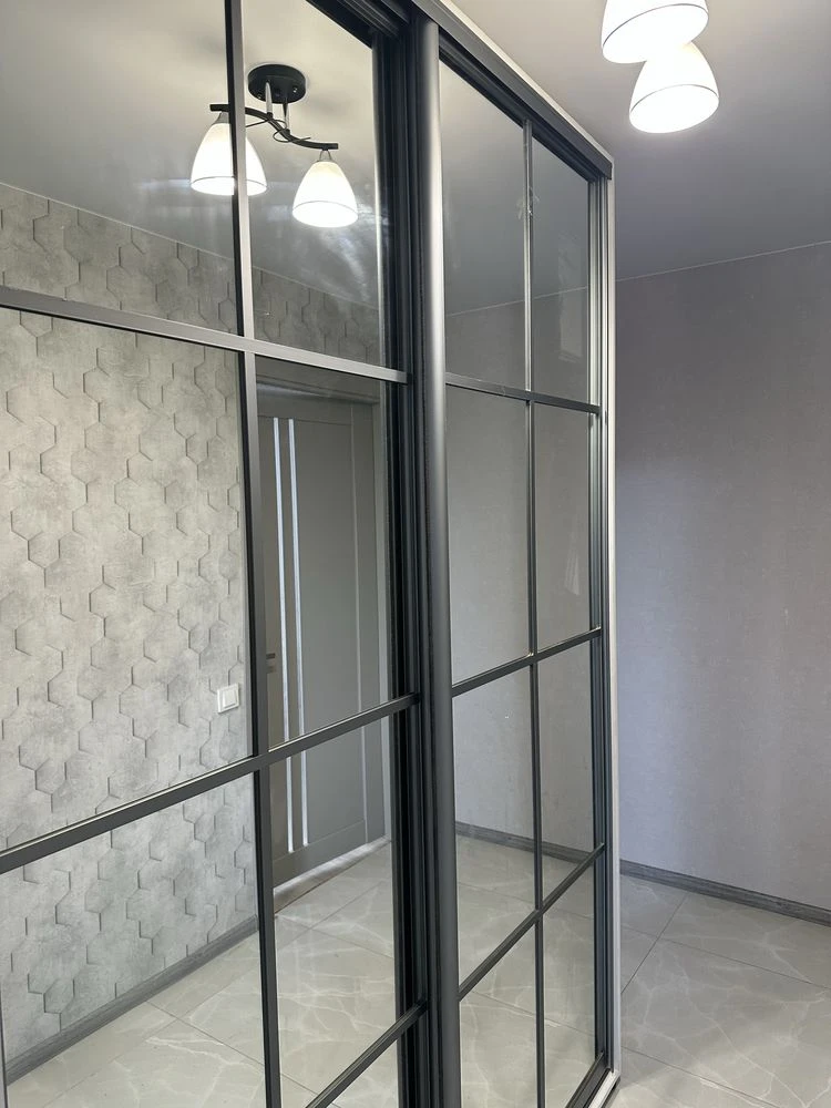 Продам 2 комнатную квартиру центр