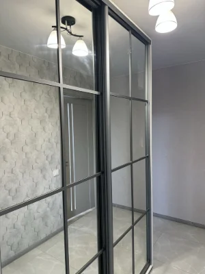 Продам 2 комнатную квартиру центр