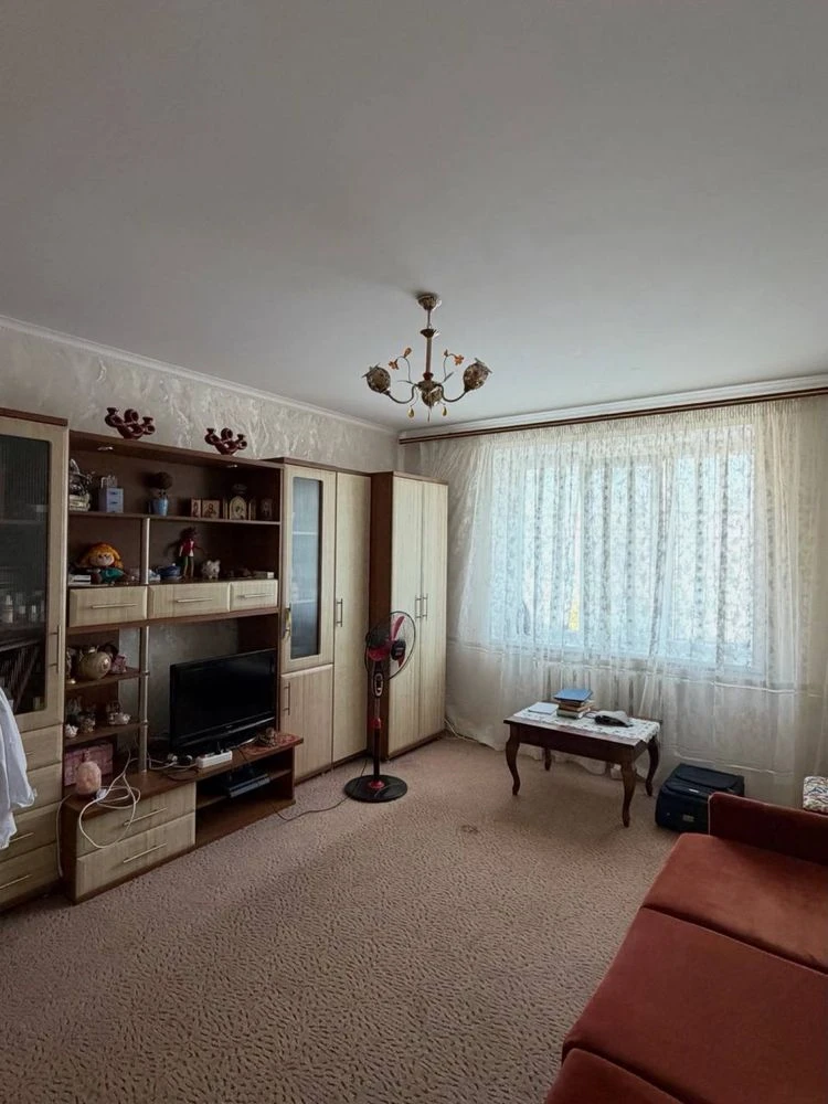 Продам квартиру київський  пр. 2 кімнати