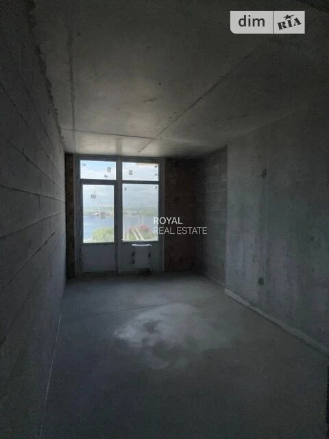 Sale of 3-room apartment 107 sq. m on Stepana Bandera Ave. 30 •