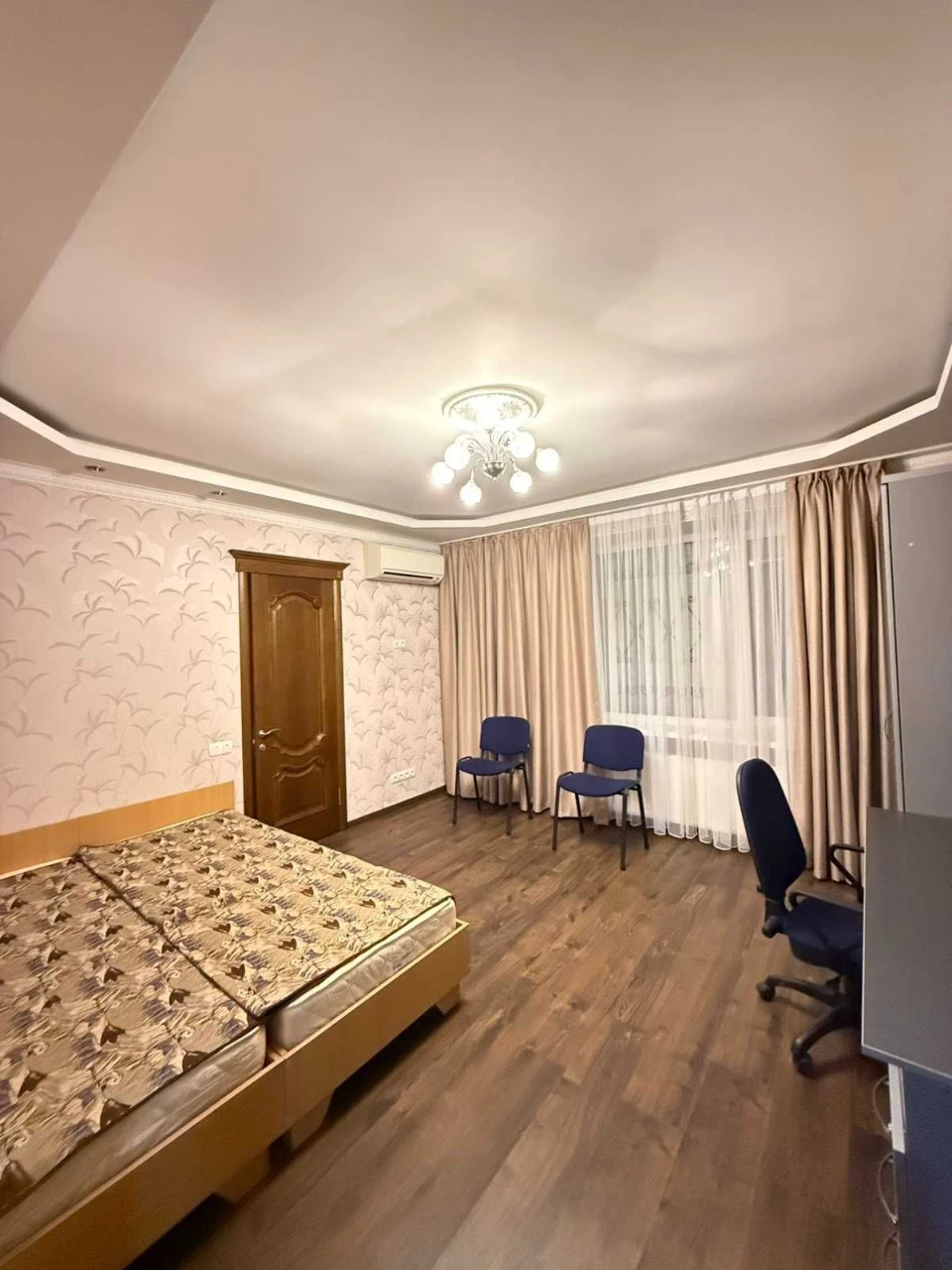 Продается квартира 5 комнат