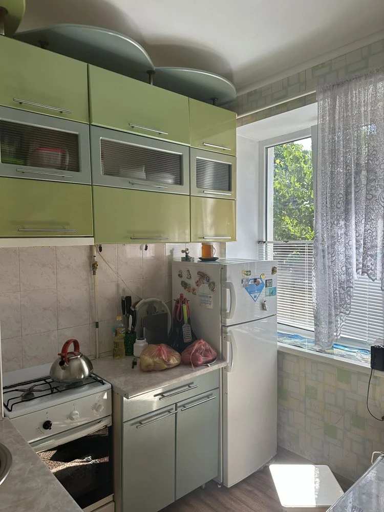 Продам 2 комнатную квартиру 1 этаж