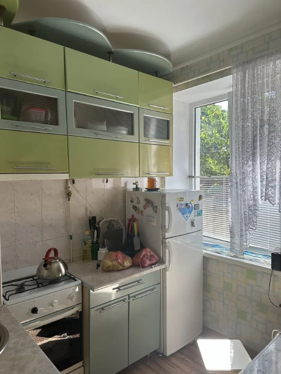 Продам 2 комнатную квартиру 1 этаж