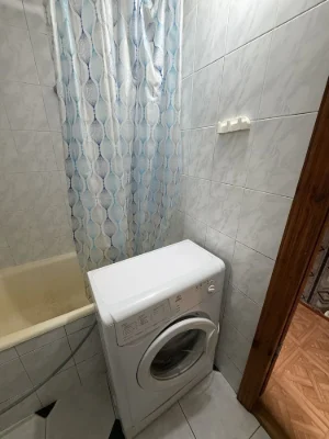 Продаж 1-кімнатна квартира (1/9) 30000$