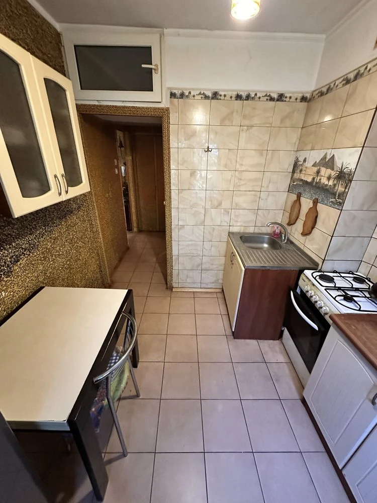 2 к квартира на 4 поверсі. Будинок з ліфтом