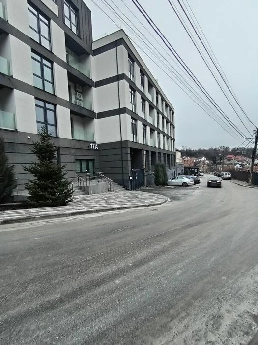 Solomyanskyi district. Vokzalna, Solomyanska st. Solomyank