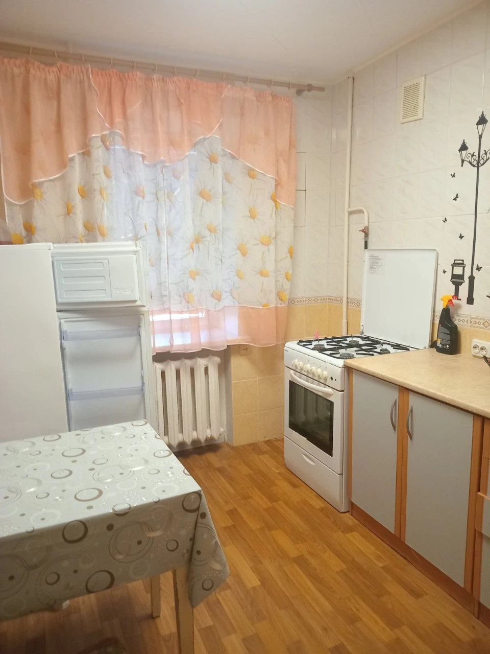 Продам 2х комнатную Чешку в районе Модильяни