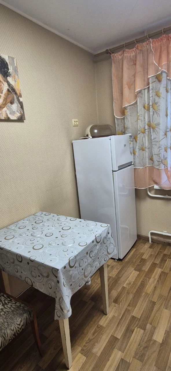 Продам 2х комнатную Чешку в районе Модильяни