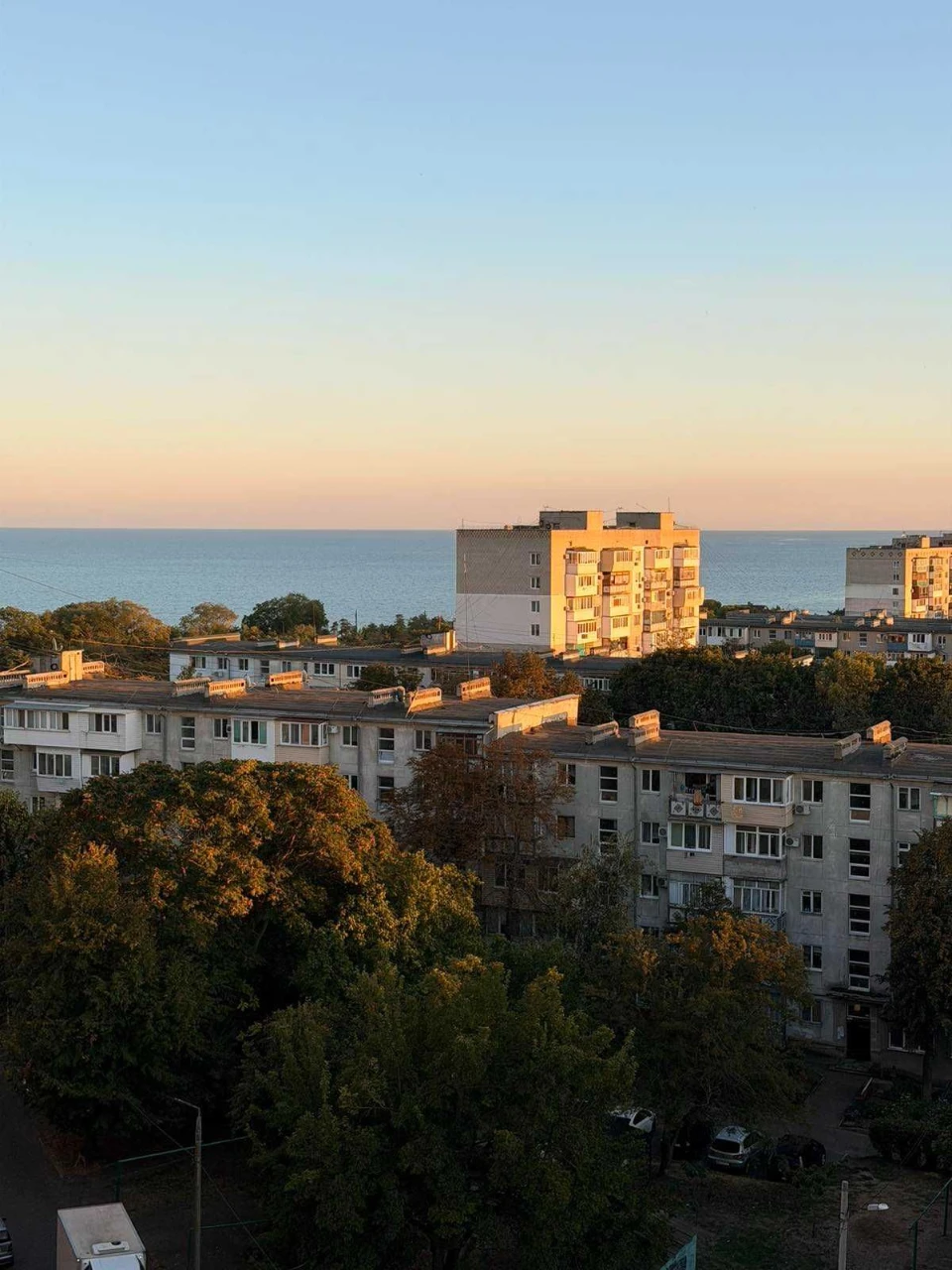 Продам 3 комнатную квартиру с красивой панорамой у моря