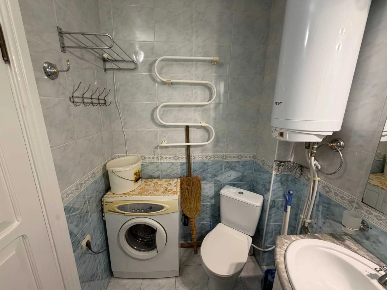 Продаж 2-кімнатної квартири в жилому стані, Чорноморськ вули