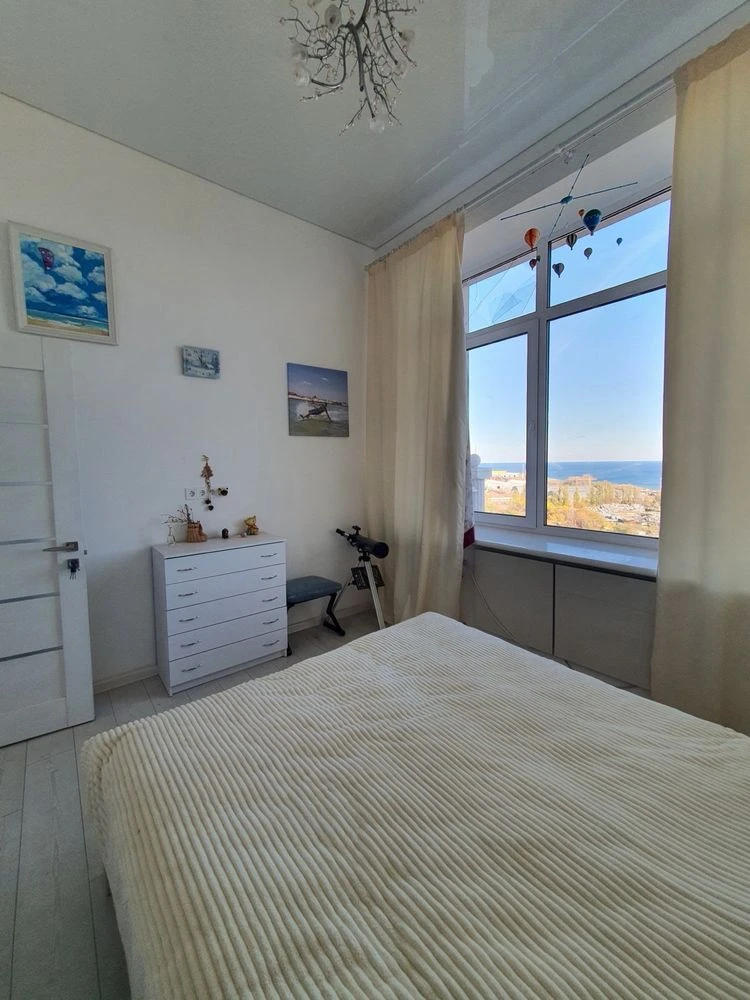Продаж крутої квартири з видом моря !