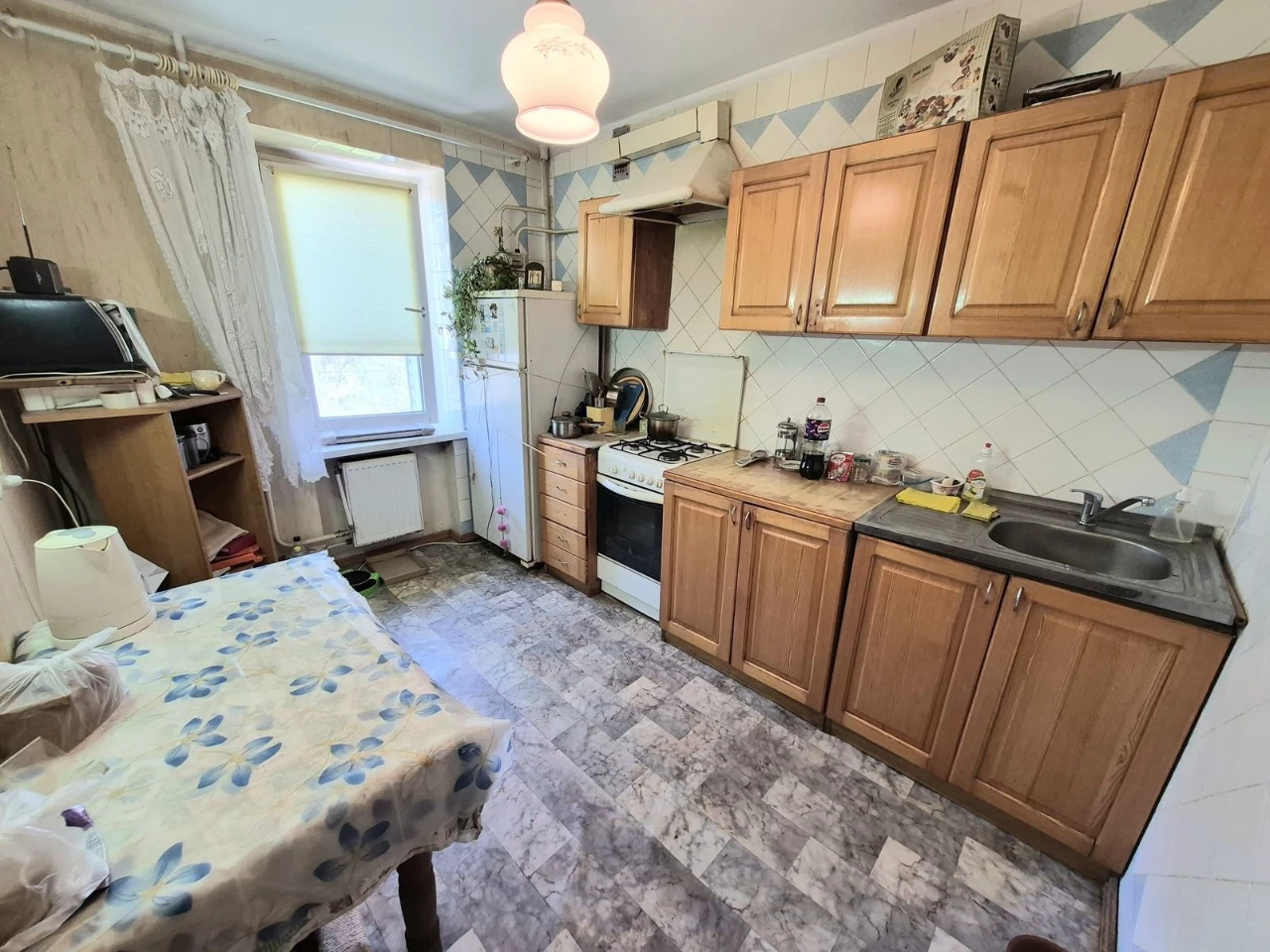 Продається 4-кімнатна квартира в центрі міста, вулиця Миру