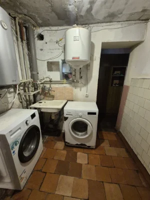 продам 1к.квартиру коммунального типа