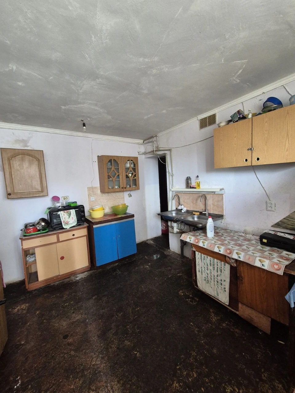 продам 1к.квартиру коммунального типа