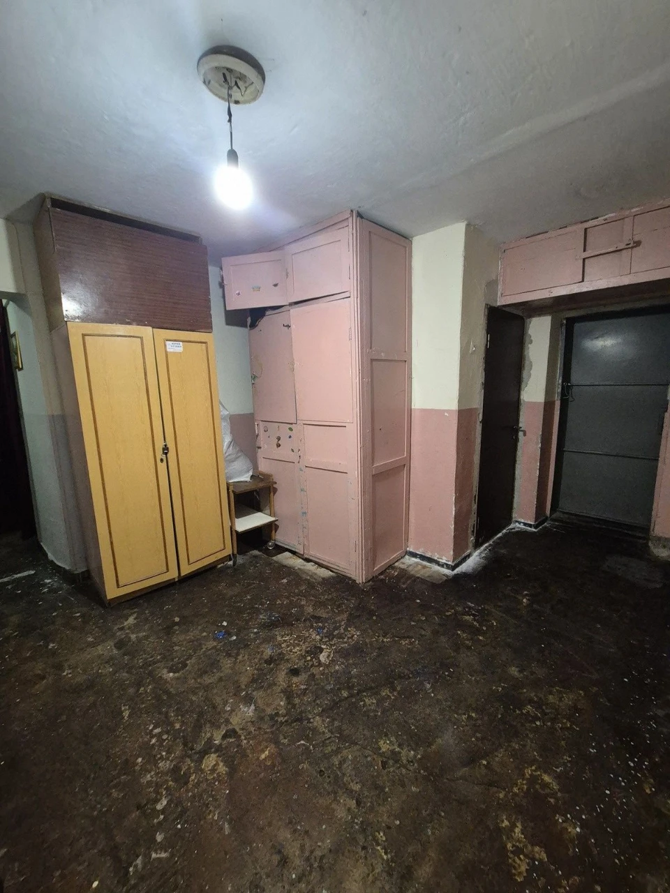 продам 1к.квартиру коммунального типа