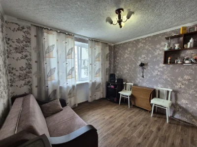 Продам коммуну, комната с ремонтом