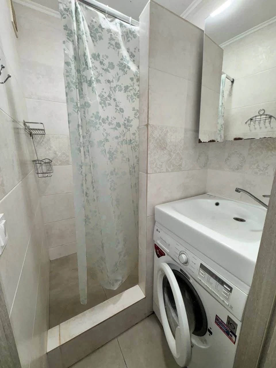 Продам 2к квартиру,  первая линия моря