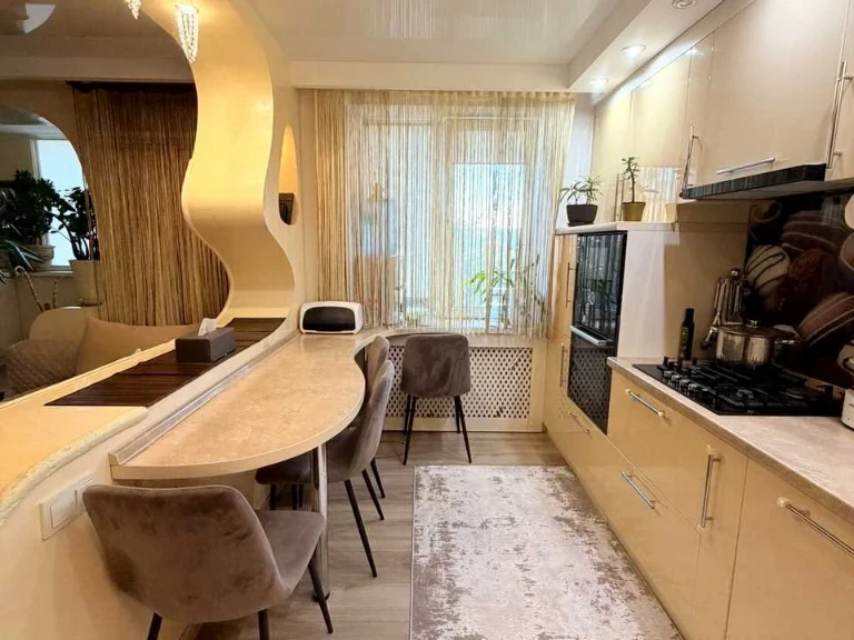 Квартира. Чорноморськ, просп. Миру