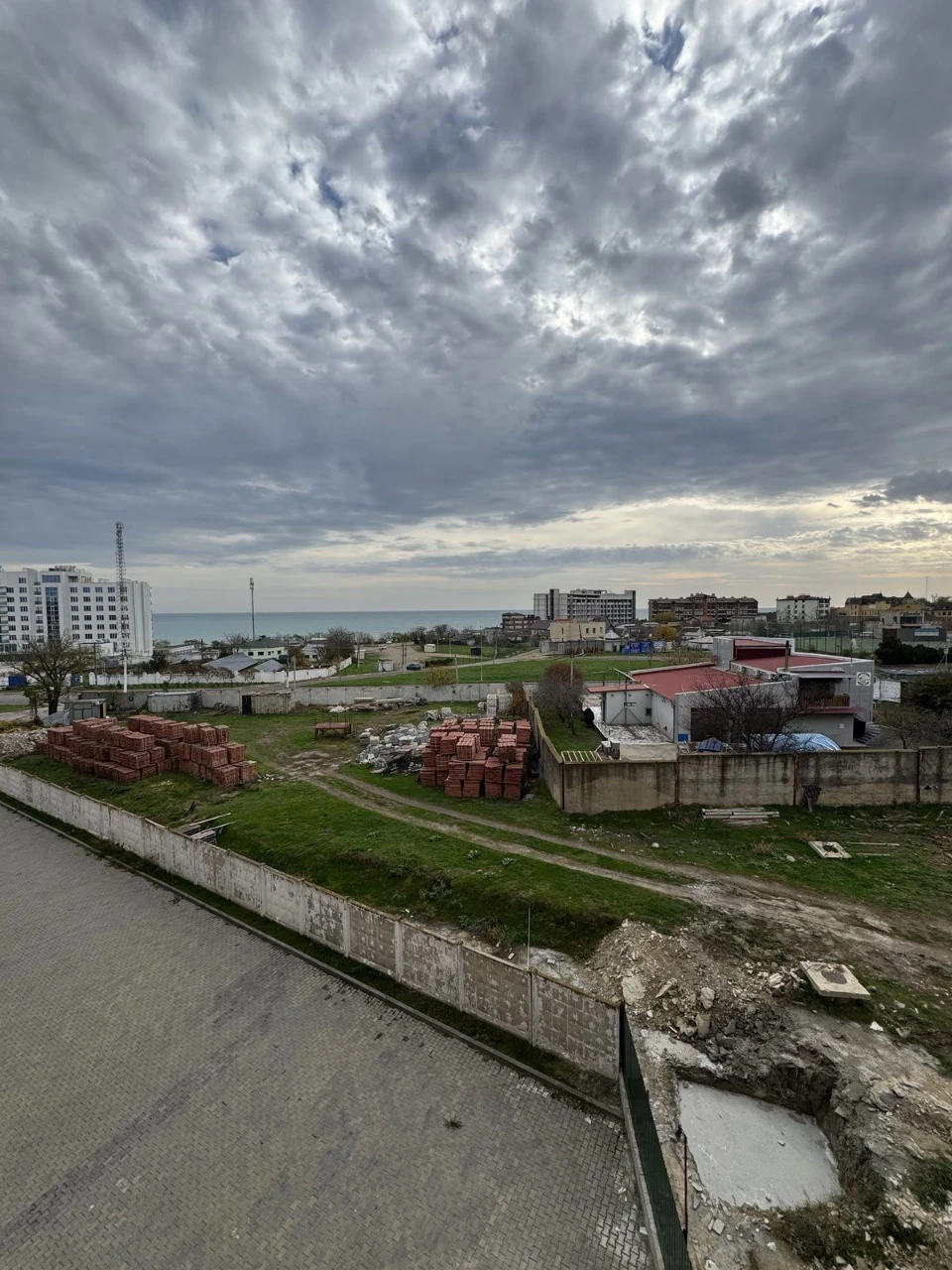 Простора 2-кімнатна квартира біля моря — 898 $ за м²