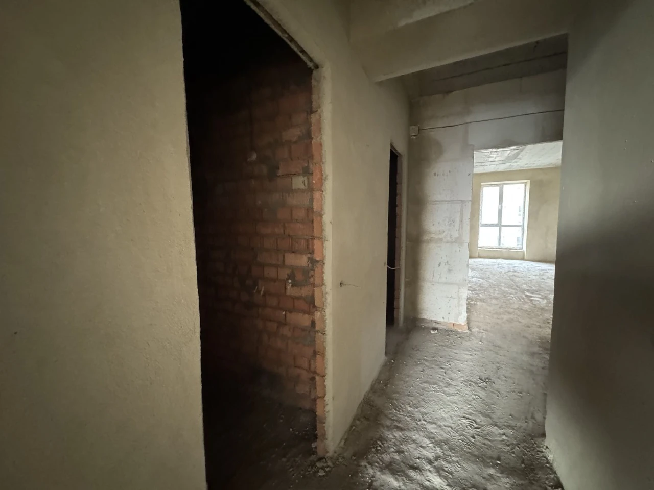 Простора 2-кімнатна квартира біля моря — 898 $ за м²