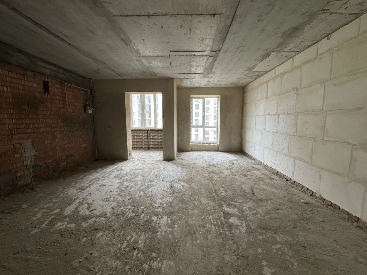 Простора 2-кімнатна квартира біля моря — 898 $ за м²