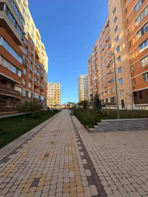 Продам 1 комнатную квартиру в Цветнолм Бульваре с евроремонт