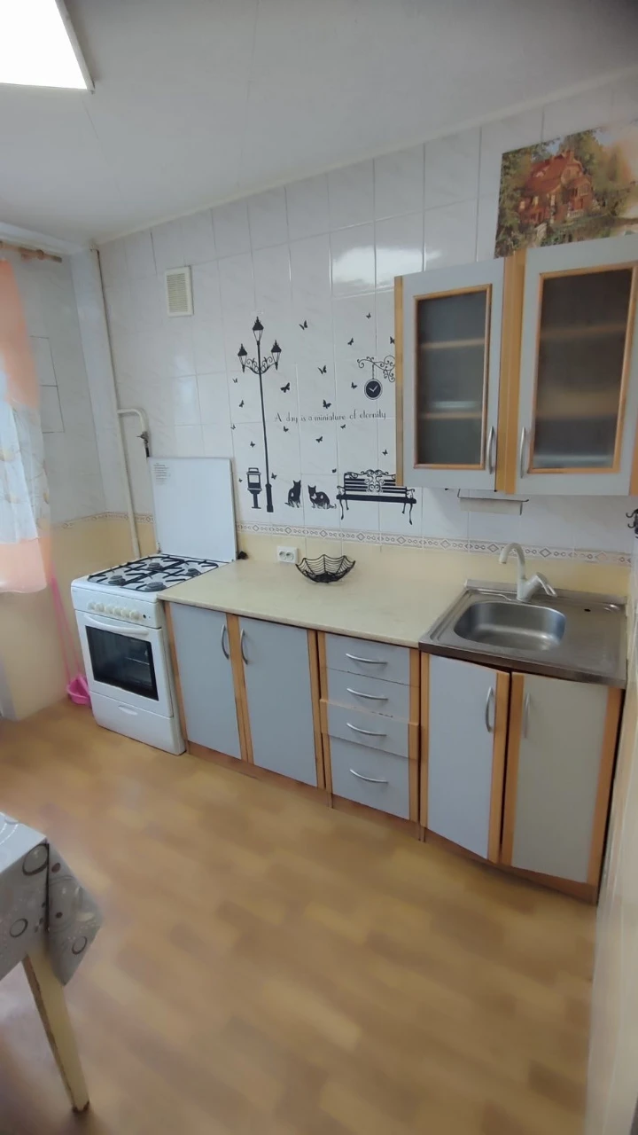 Продаж 2 к.кв. в центрі міста.