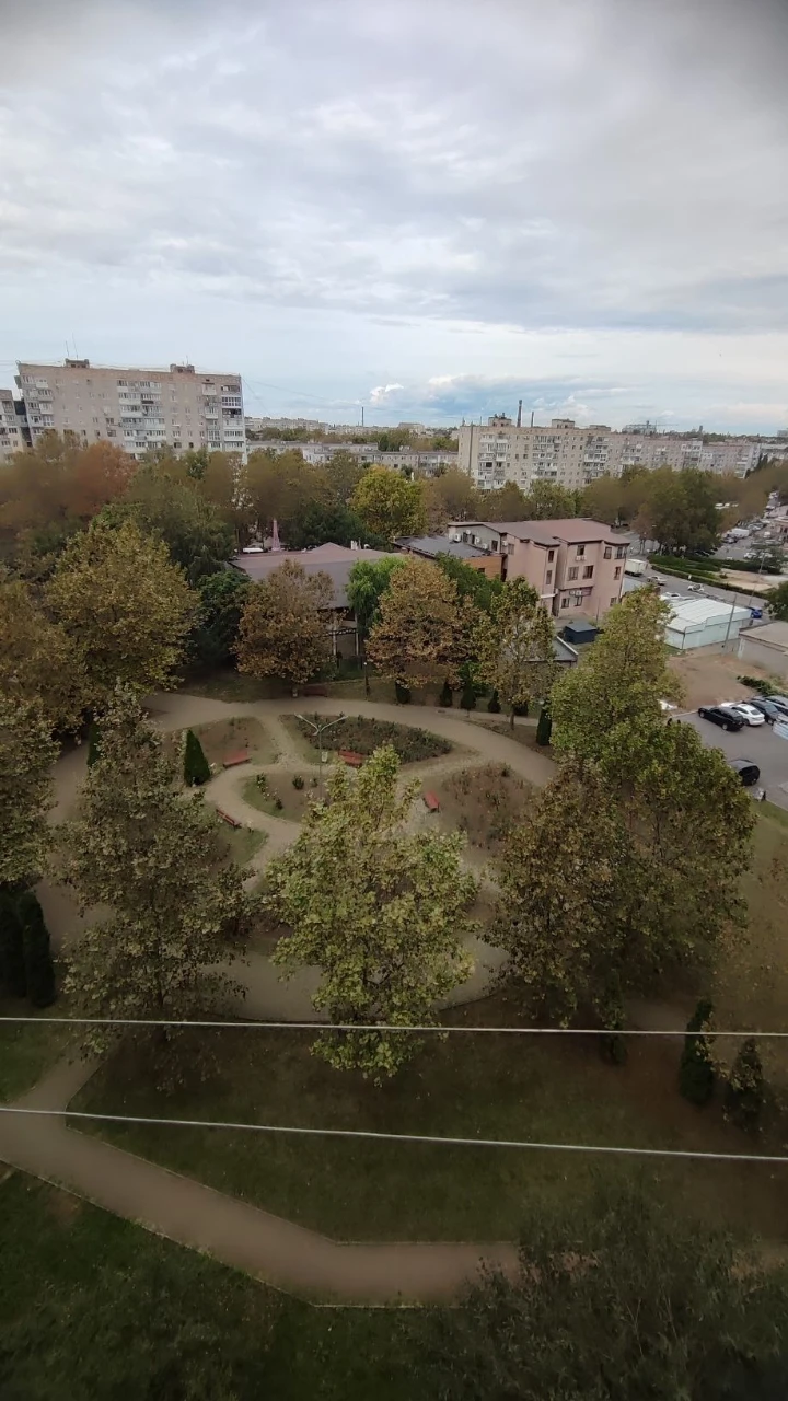 Продаж 2 к.кв. в центрі міста.