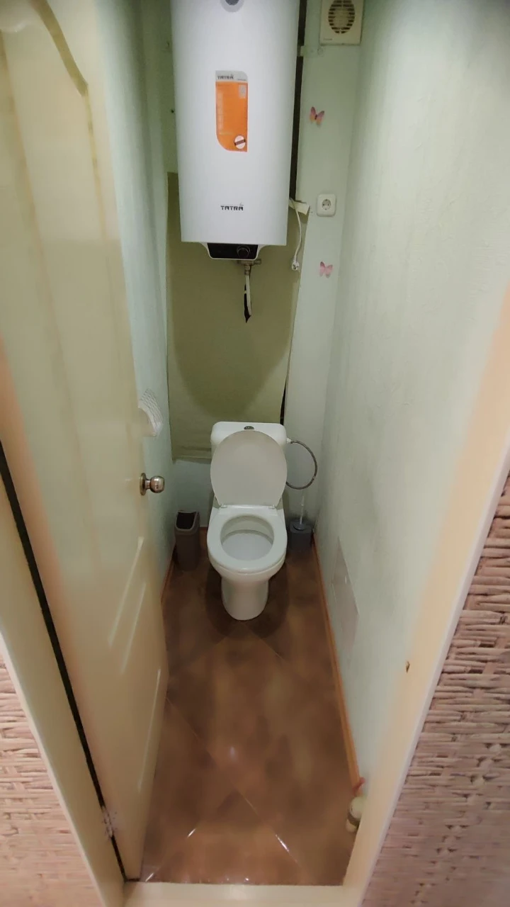 Продаж 2 к.кв. в центрі міста.