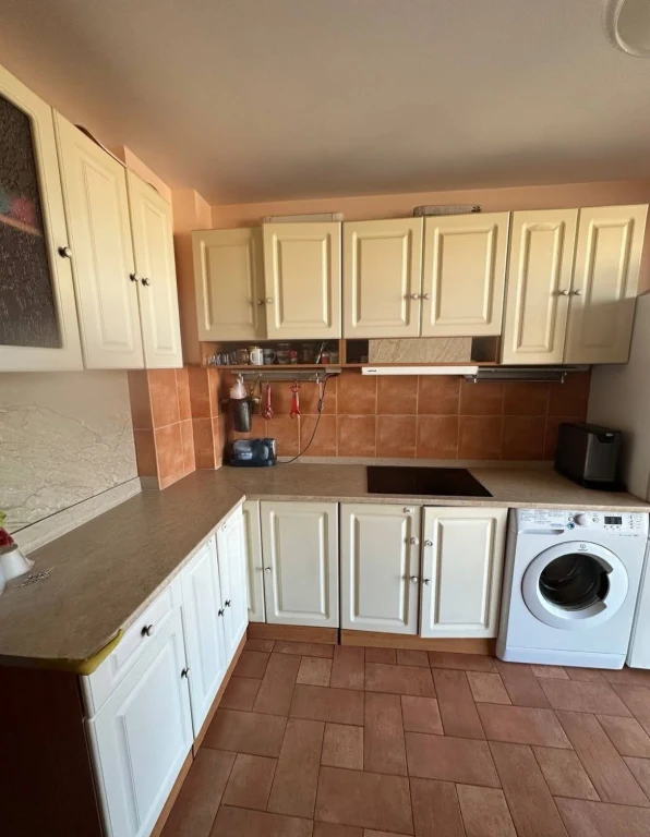 продам 2к.квартиру Черноморск