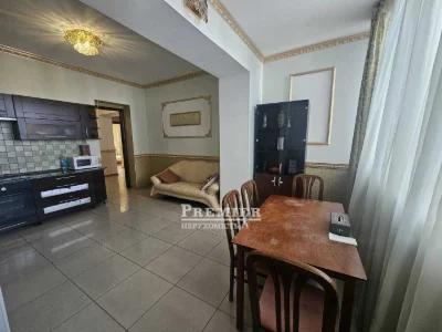 В продажу 3-кімнатна квартира