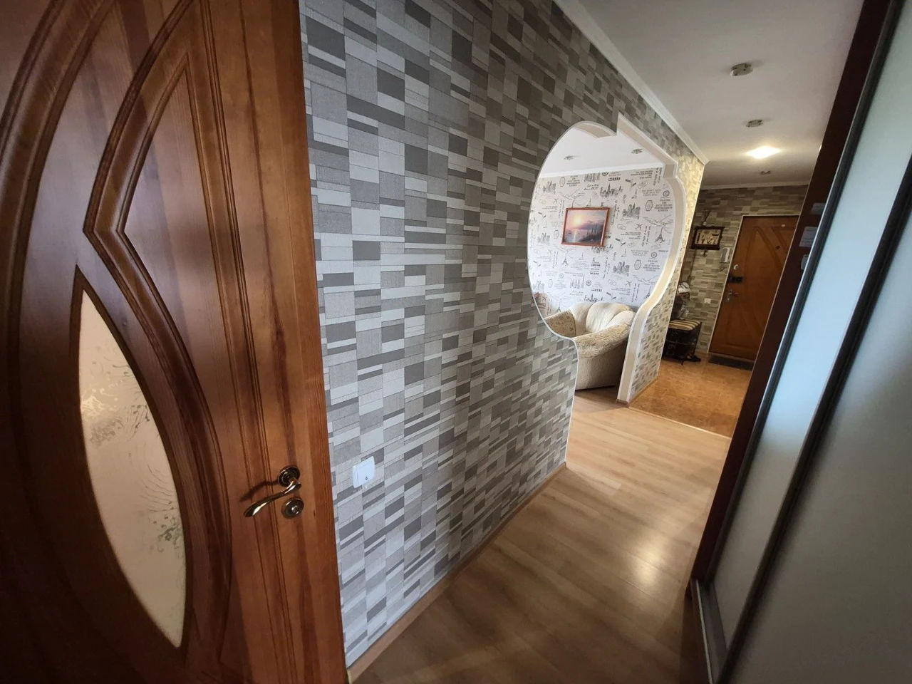 Продам 3к.квартиру улица Парковая море