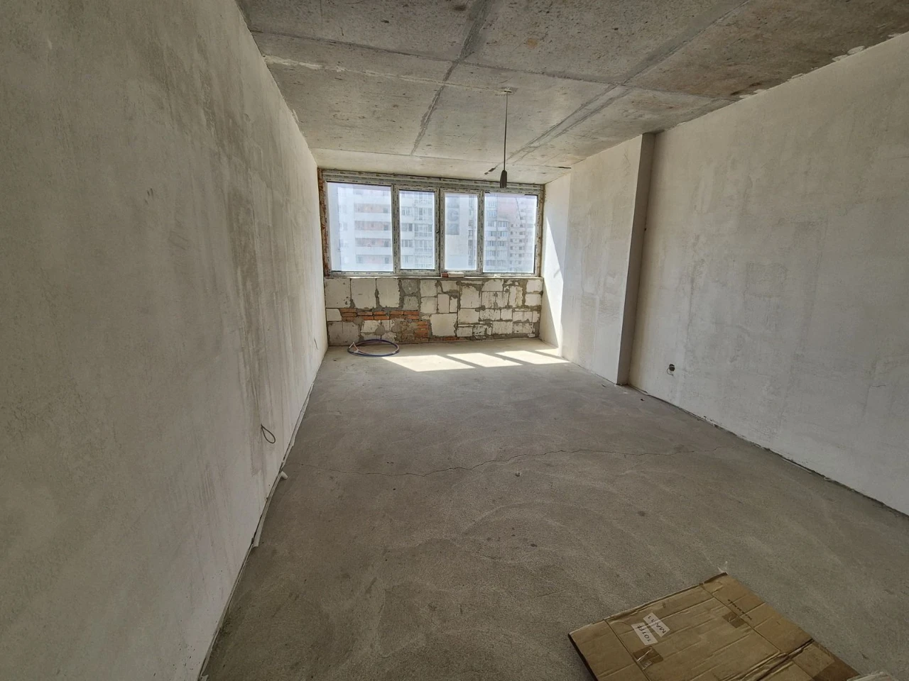 Велика 2-кімнатна квартира в Чорноморську — лише 481 $ за м²