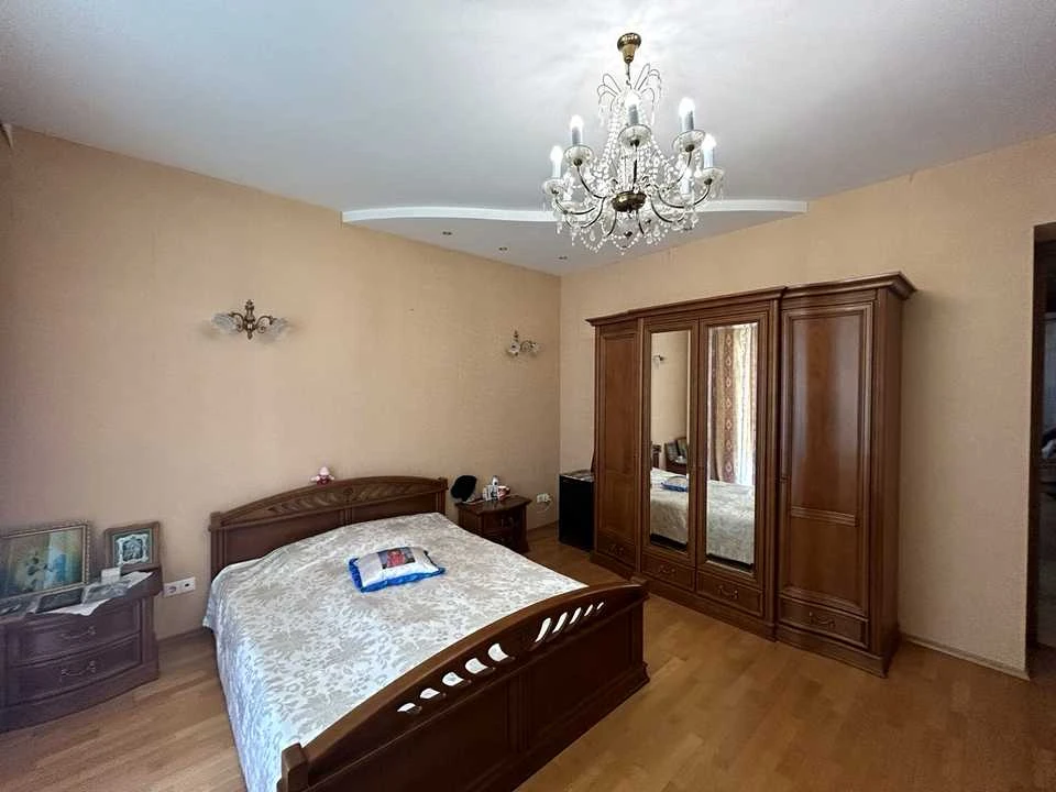 Квартира. Чорноморськ, Хантадзе вул.
