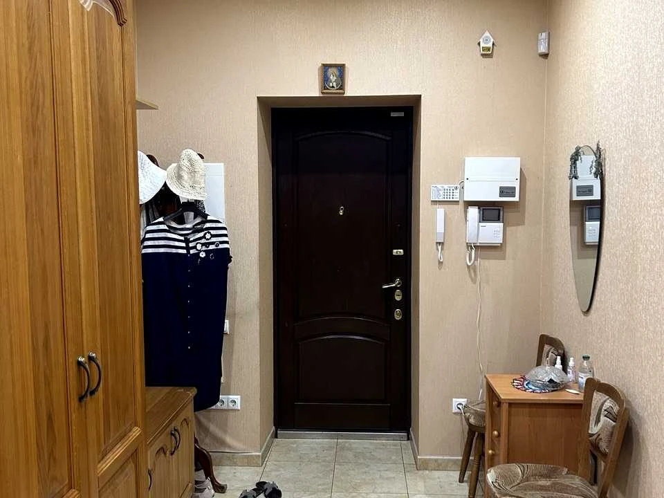 Квартира. Чорноморськ, Хантадзе вул.