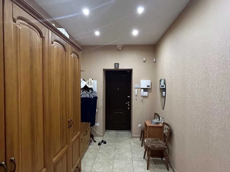 Квартира. Чорноморськ, Хантадзе вул.