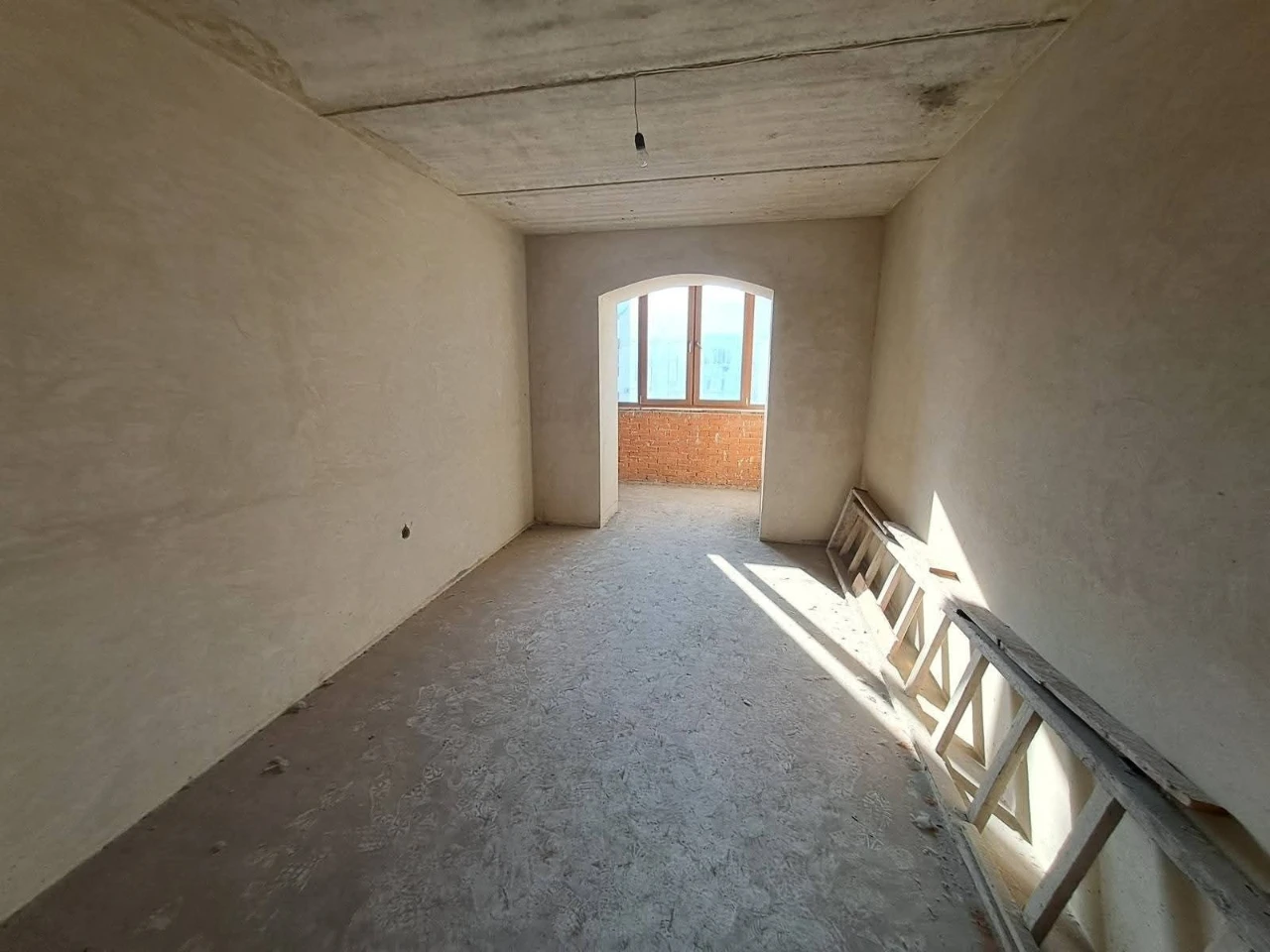 Продам 2х уровневую возле моря АББО