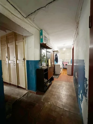 Продаж коммунальной квартиры в центре города