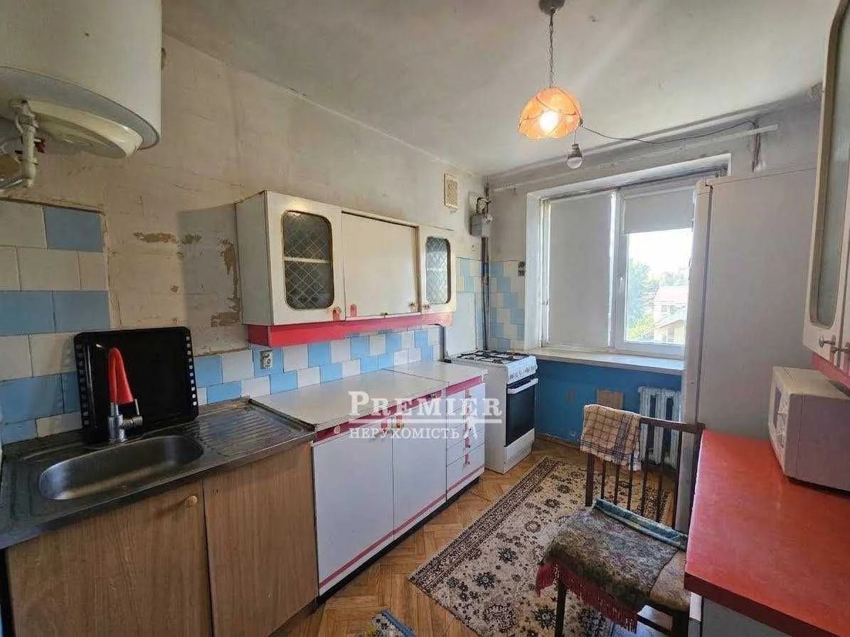 Продаж 4 кімн. квартири у м. Чорноморськ