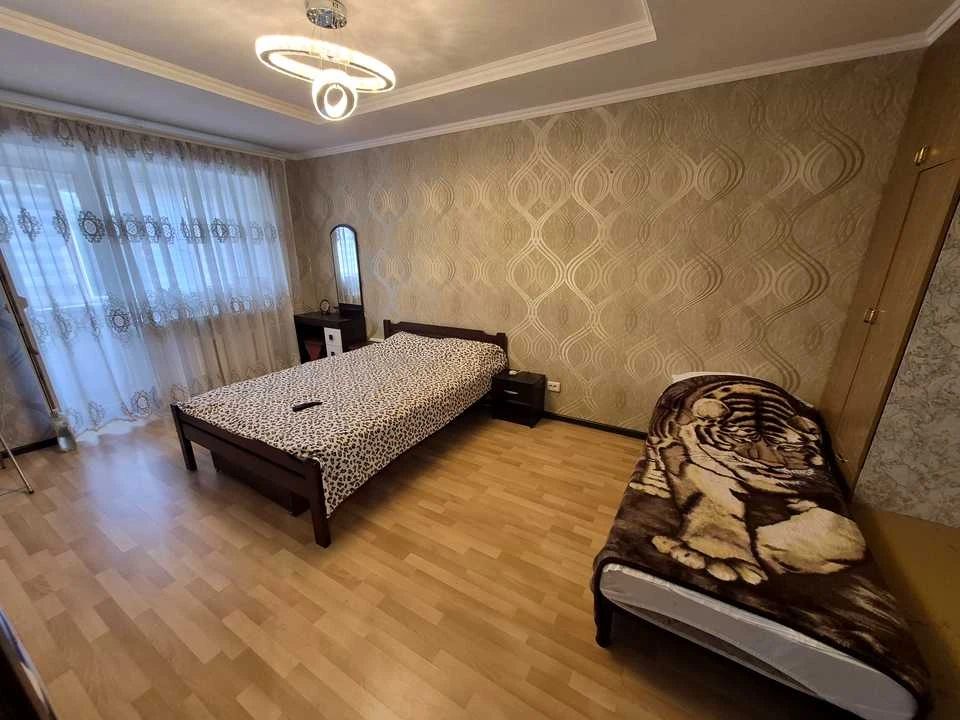 Квартира. Чорноморськ, Миру просп.