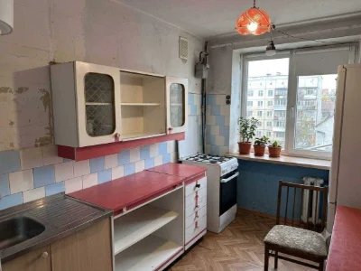 Продам 4-х кімнотну квартиру у м. Чороморск вул. Александрій