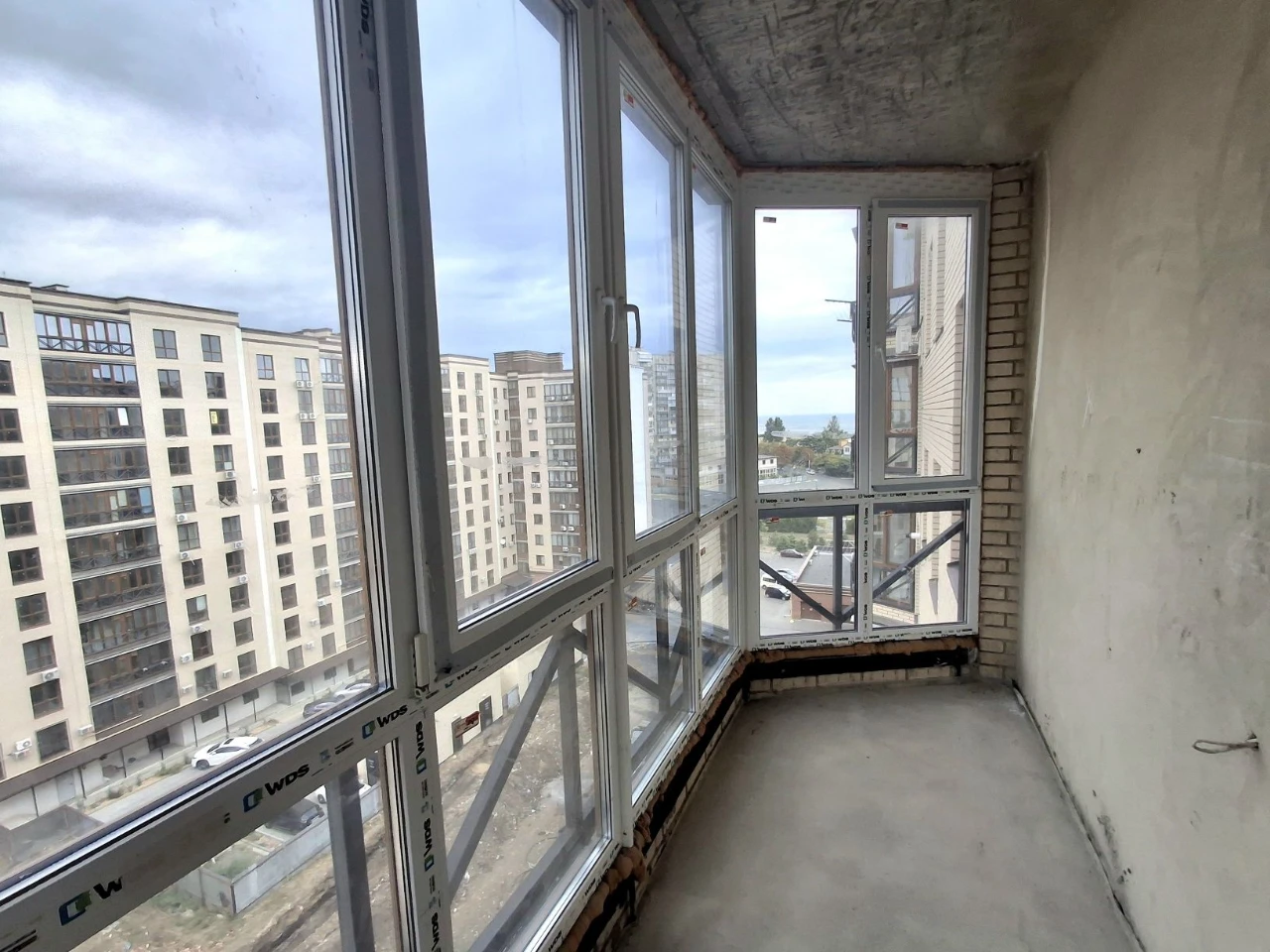 Продам 2к квартиру у моря . ЖК Парус .