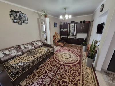 Продам 2кімнатну в центрі міста